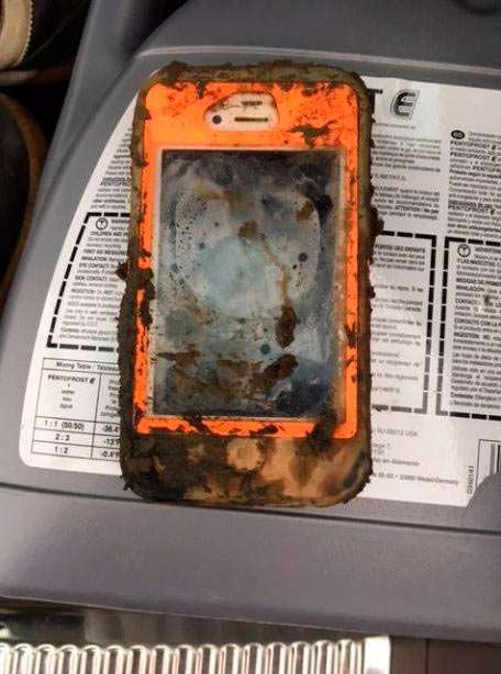 iPhone півтора року пролежав на дні озера і не зіпсувався!