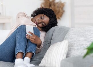 „Czy jeszcze żyjesz?” Aplikacja zyskuje na popularności wraz ze wzrostem liczby osób samotnych