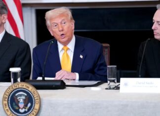 Trump ignora gli avvertimenti mentre il conflitto con l’Iran si intensifica: i leader tecnologici lanciano l’allarme