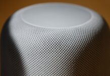 Apple Відкладає Запуск Розумного Дому через Проблеми з Siri