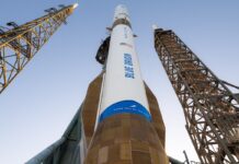 New Glenn від Blue Origin успішно повернув прискорювач, але провалив основну місію