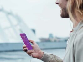 How to use Instagram story polls: Step by step guide